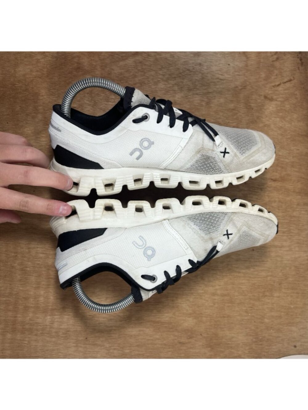 On Cloud Cloud X 3 White/Black Running Comfort Shoes Women's Size 8 60.98697 - Picture 6 of 9
